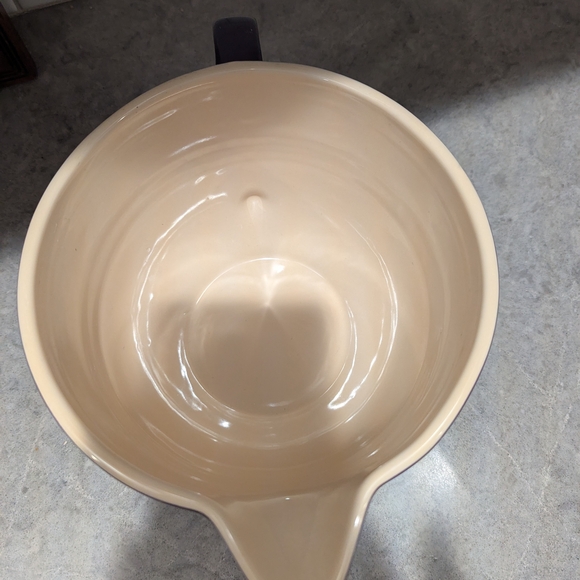 Le Creuset Stoneware Batter Bowl - Deep Purple with Cream Interior - Picture 5 of 9